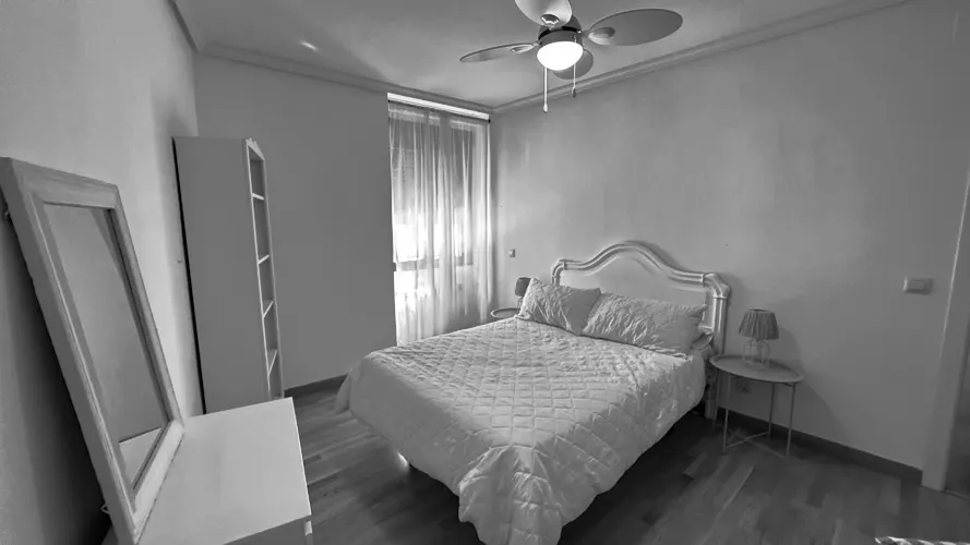 Foto de dormitorio en un piso en alquiler