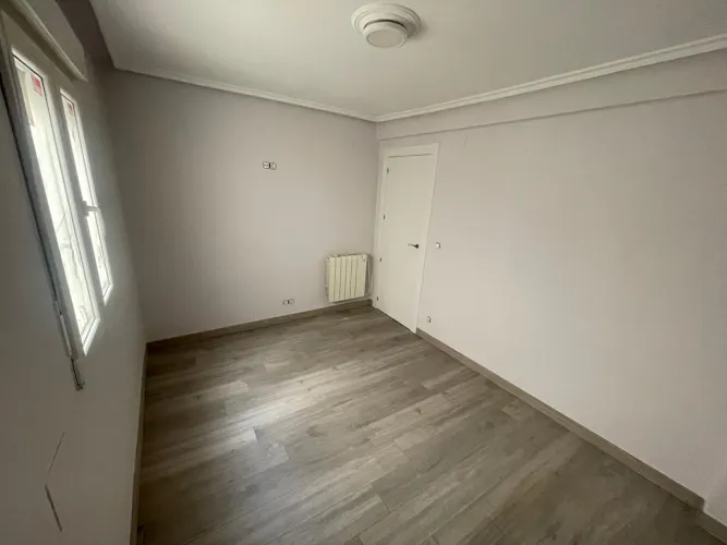 Foto de dormitorio en un piso en alquiler