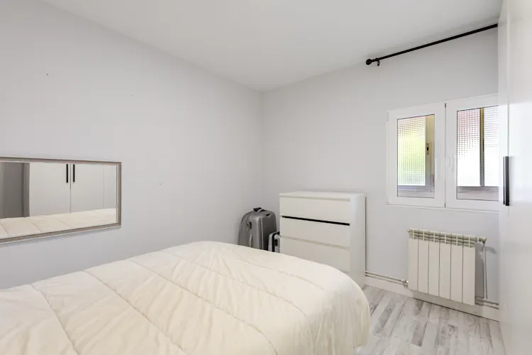 Foto de dormitorio en un piso en alquiler