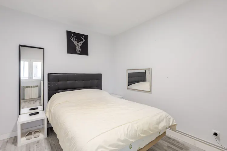 Foto de dormitorio en un piso en alquiler