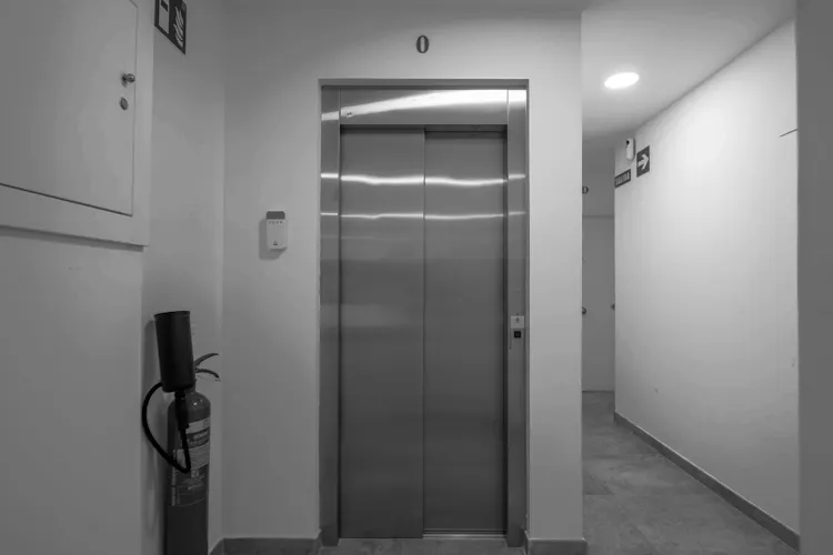 Foto de ascensores en un piso en alquiler