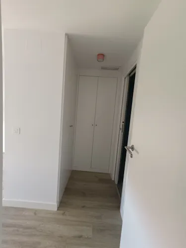 Foto de pasillo en un piso en alquiler
