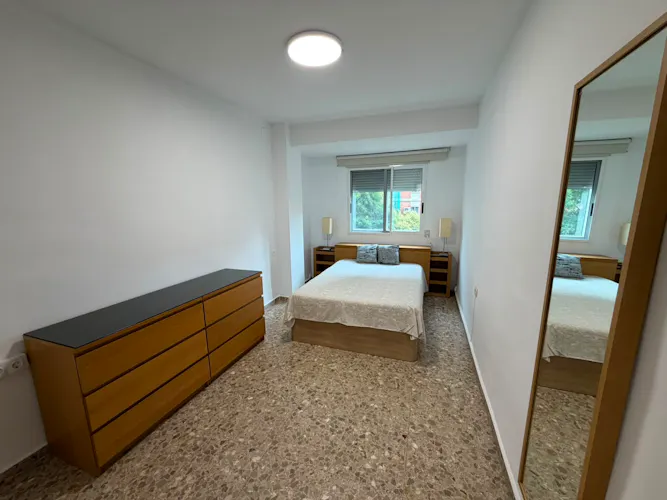 Foto de dormitorio en un piso en alquiler