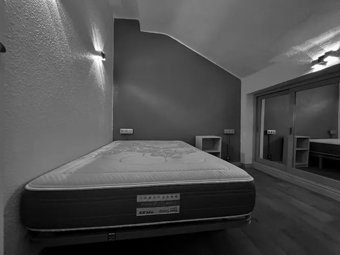 Foto de dormitorio en un piso en alquiler