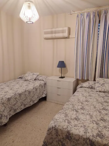 Foto de dormitorio en un piso en alquiler
