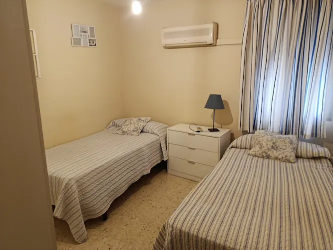 Foto de dormitorio en un piso en alquiler
