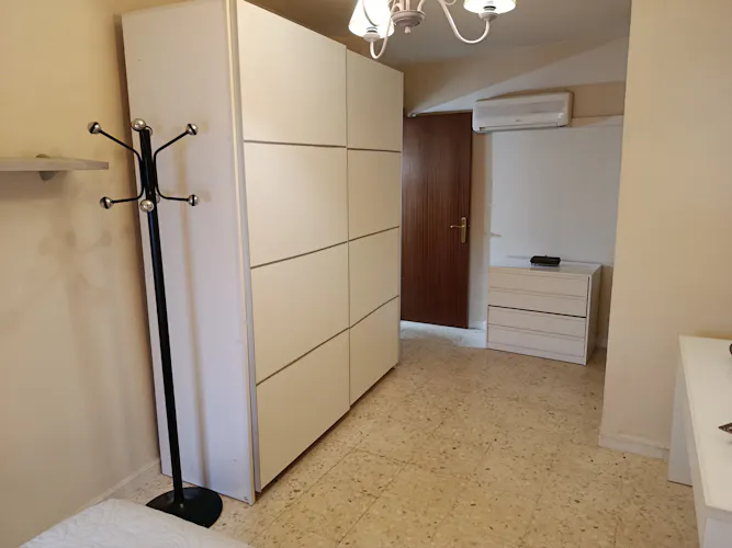 Foto de dormitorio en un piso en alquiler