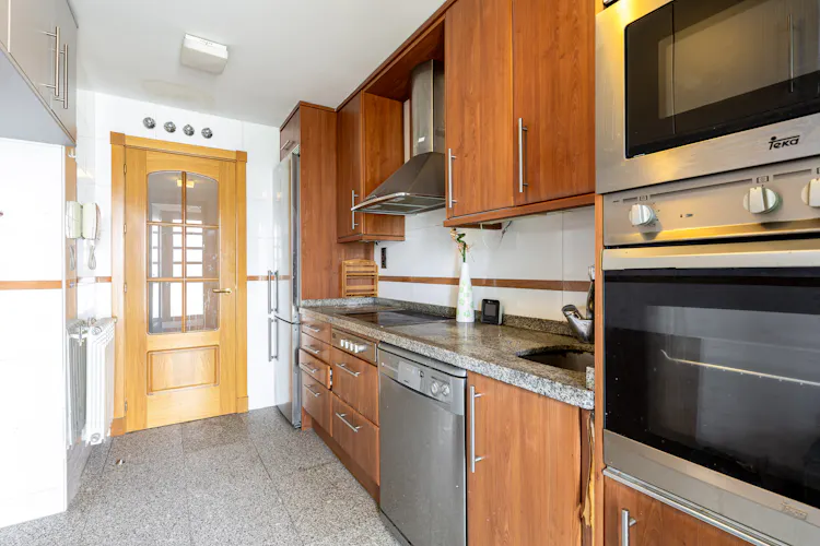 Foto de cocina en un piso en alquiler