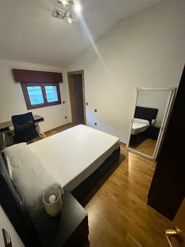Foto de dormitorio en un piso en alquiler
