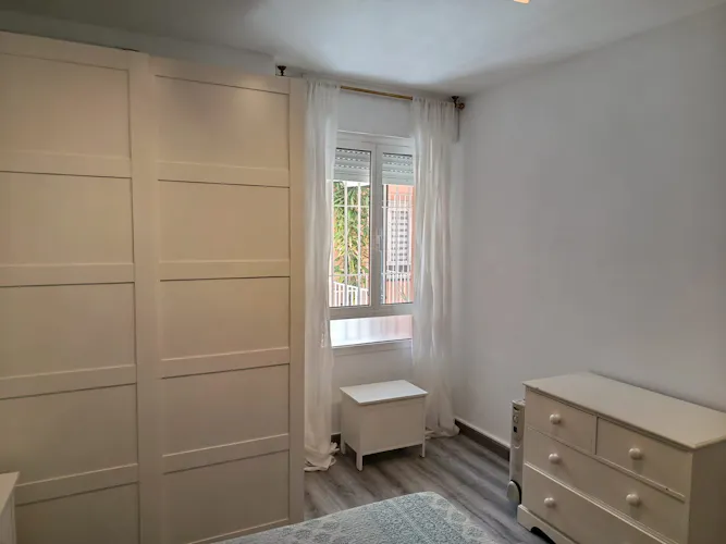 Foto de dormitorio en un piso en alquiler