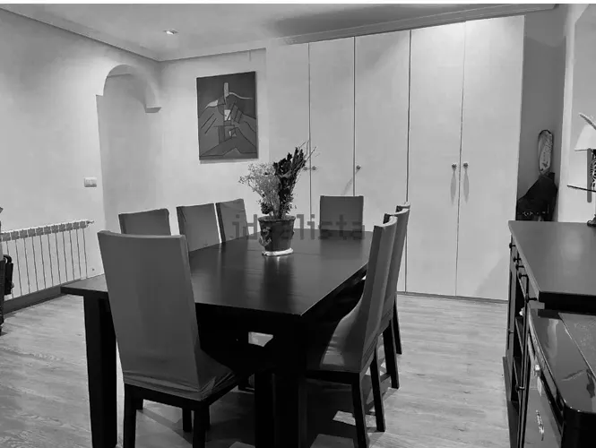 Foto de comedor en un piso en alquiler