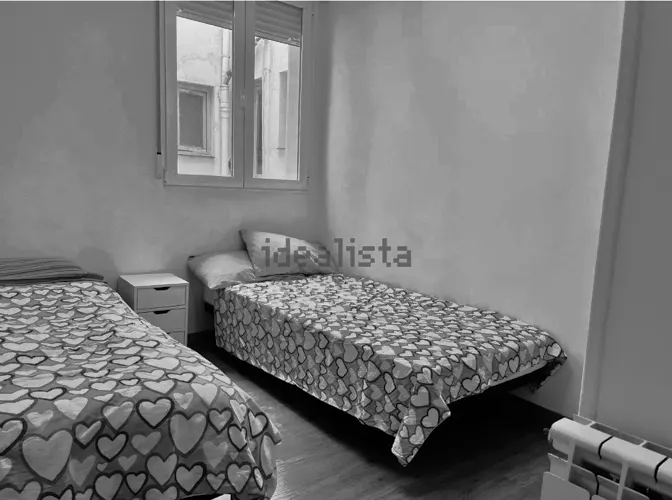 Foto de dormitorio en un piso en alquiler