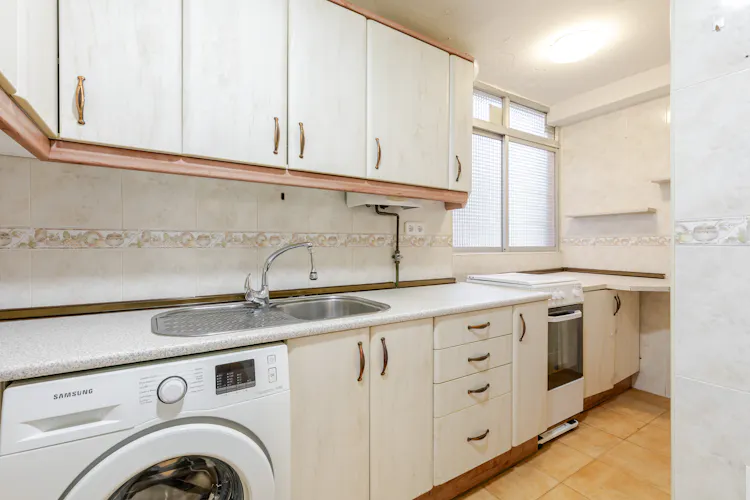 Foto de cocina en un piso en alquiler