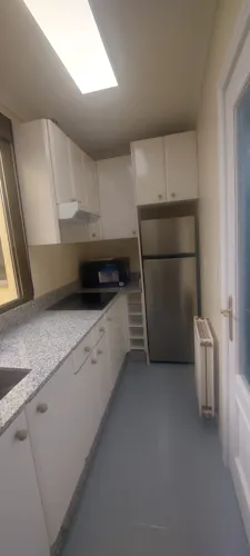 Foto de cocina en un piso en alquiler