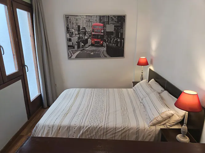 Foto de dormitorio en un piso en alquiler