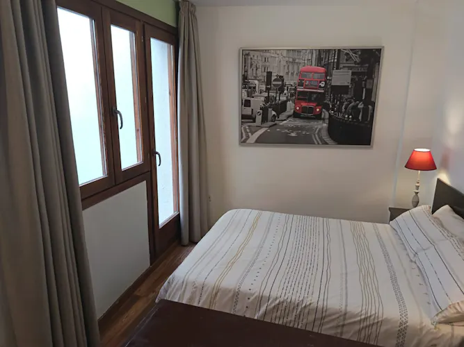 Foto de dormitorio en un piso en alquiler