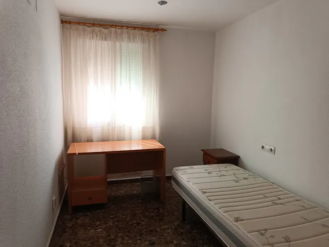 Foto de dormitorio en un piso en alquiler