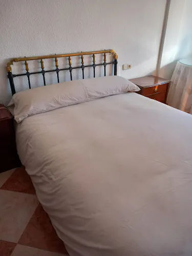 Foto de dormitorio en un piso en alquiler