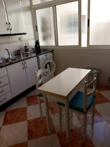 Foto de cocina en un piso en alquiler