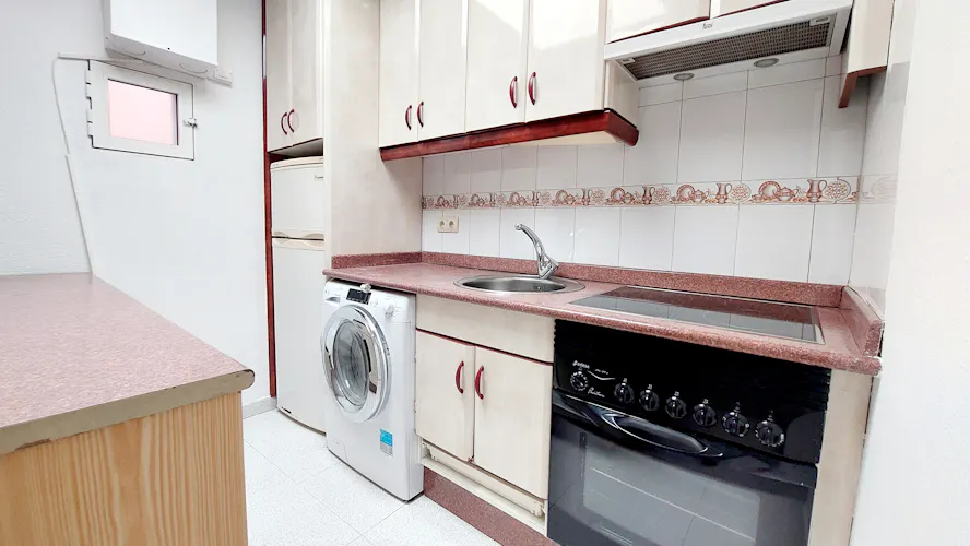 Foto de cocina en un piso en alquiler