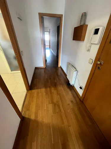 Foto de pasillo en un piso en alquiler