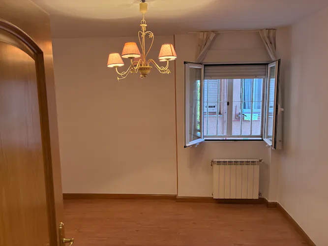 Foto de habitación en un piso en alquiler