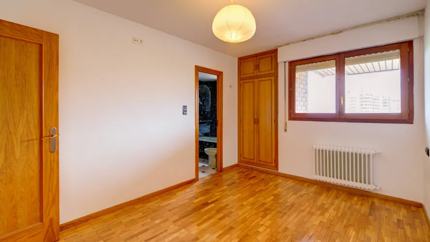 Foto de dormitorio en un piso en alquiler