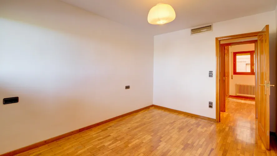 Foto de dormitorio en un piso en alquiler