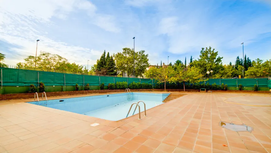 Foto de piscina en un piso en alquiler