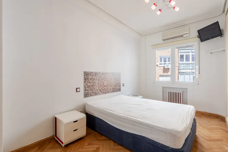 Foto de dormitorio en un piso en alquiler