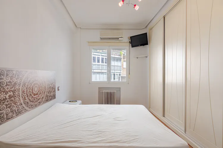 Foto de dormitorio en un piso en alquiler