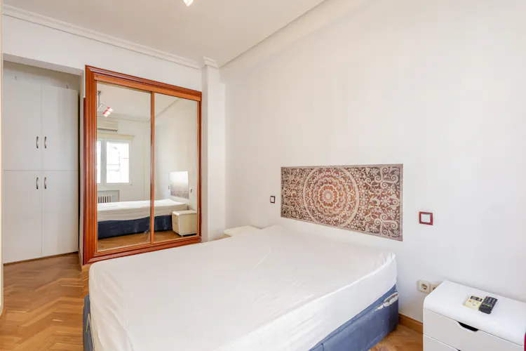 Foto de dormitorio en un piso en alquiler