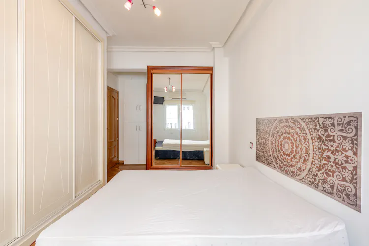 Foto de dormitorio en un piso en alquiler