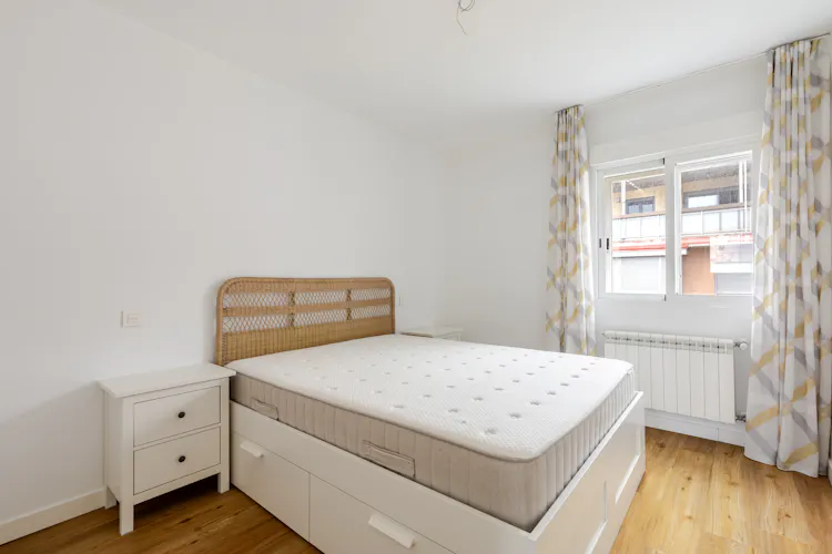 Foto de dormitorio en un piso en alquiler