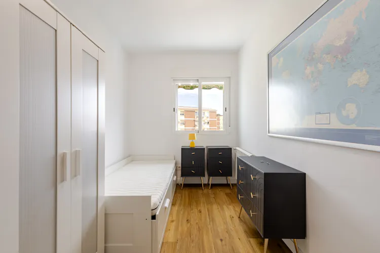 Foto de dormitorio en un piso en alquiler