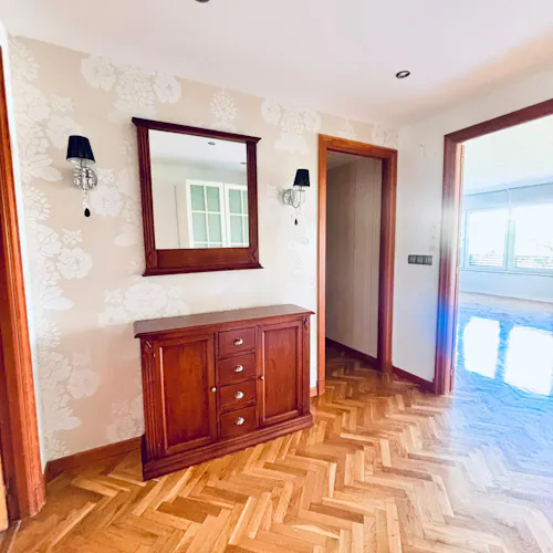 Foto de entrada en un piso en alquiler