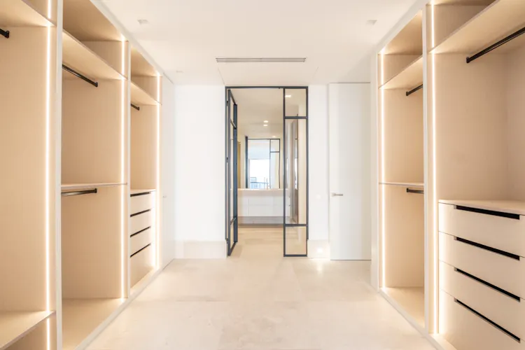 Foto de vestidor en un piso en alquiler