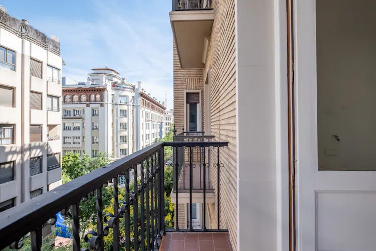 Foto de balcón en un piso en alquiler