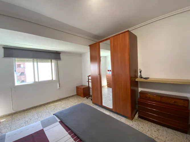 Foto de dormitorio en un piso en alquiler