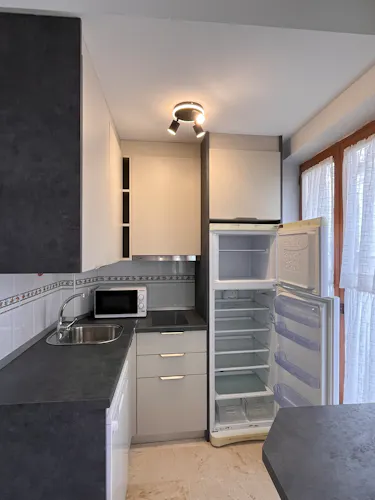 Foto de cocina en un piso en alquiler