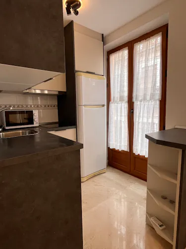 Foto de cocina en un piso en alquiler