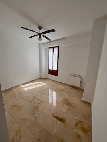 Foto de dormitorio en un piso en alquiler