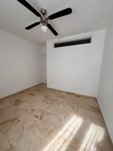 Foto de dormitorio en un piso en alquiler