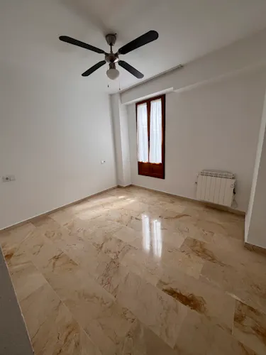 Foto de dormitorio en un piso en alquiler