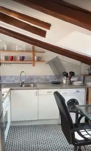 Foto de cocina en un piso en alquiler