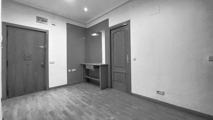 Foto de entrada en un piso en alquiler