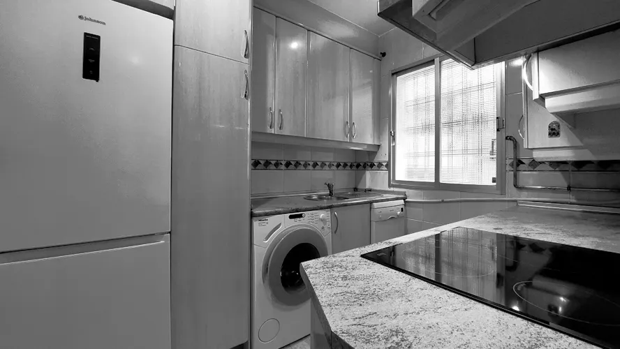 Foto de cocina en un piso en alquiler
