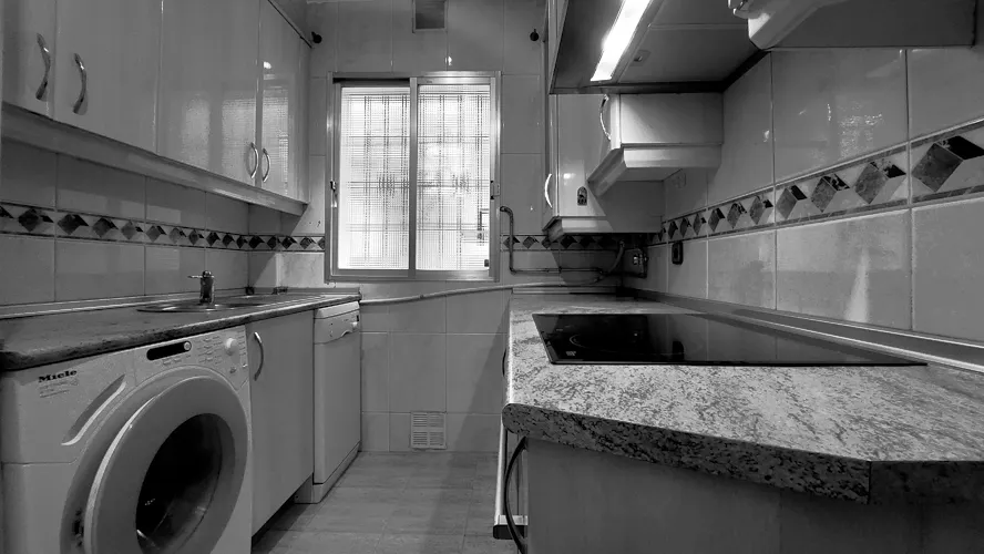 Foto de cocina en un piso en alquiler