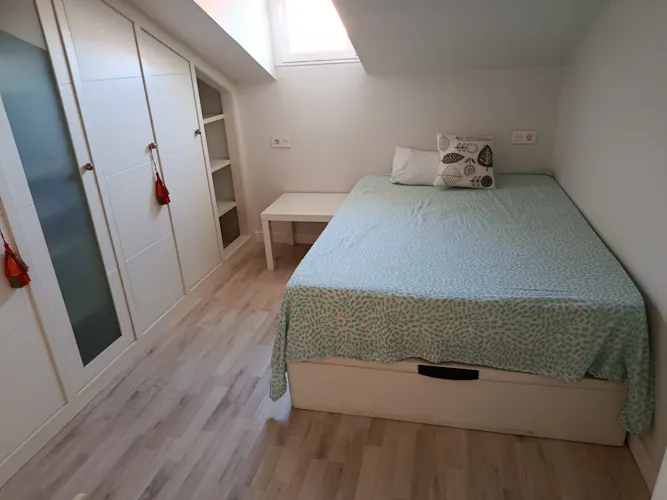 Foto de dormitorio en un piso en alquiler