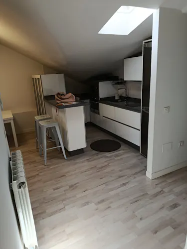 Foto de cocina en un piso en alquiler